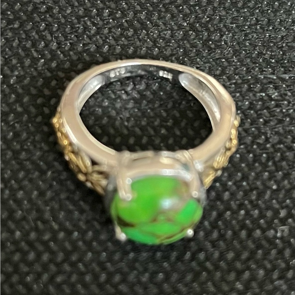 Green Copper Torquise Ring 

Mixed metal

Stamped 919 & 925

Size 6